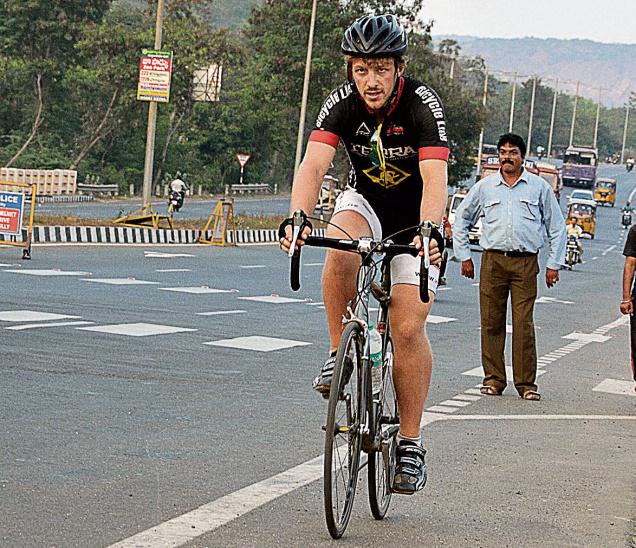 New Zealander Pedaling 6000 Km in India for a Cause