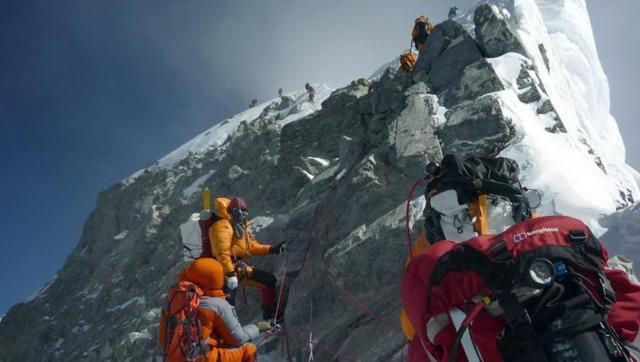 2 Climbers Lose Life To Ams While Others Experience Frost Bites While Attempting Mt. Everest