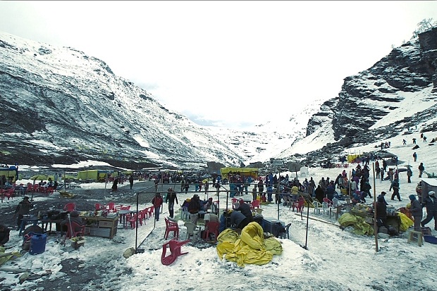 A Black Month Of June Spells On Rohtang Pass