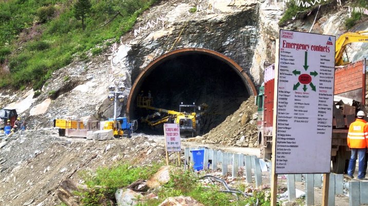 The Rohtang Tunnel Excavation Has Got Slowed Down By A New Geological Surprise