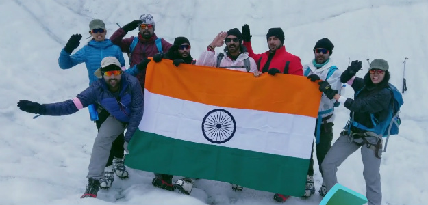 Nine Celebrities Trek To The Siachen To Honor The Indian Armys Bravery