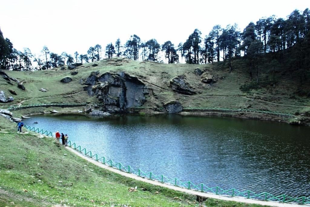 serolsar-lake-trek